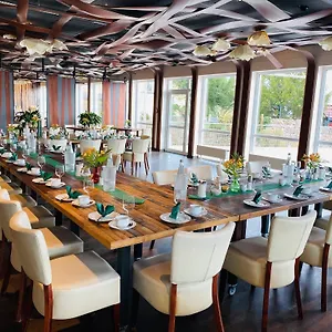 Hotell Bergwirtschaft Wilder Mann Und Restaurant